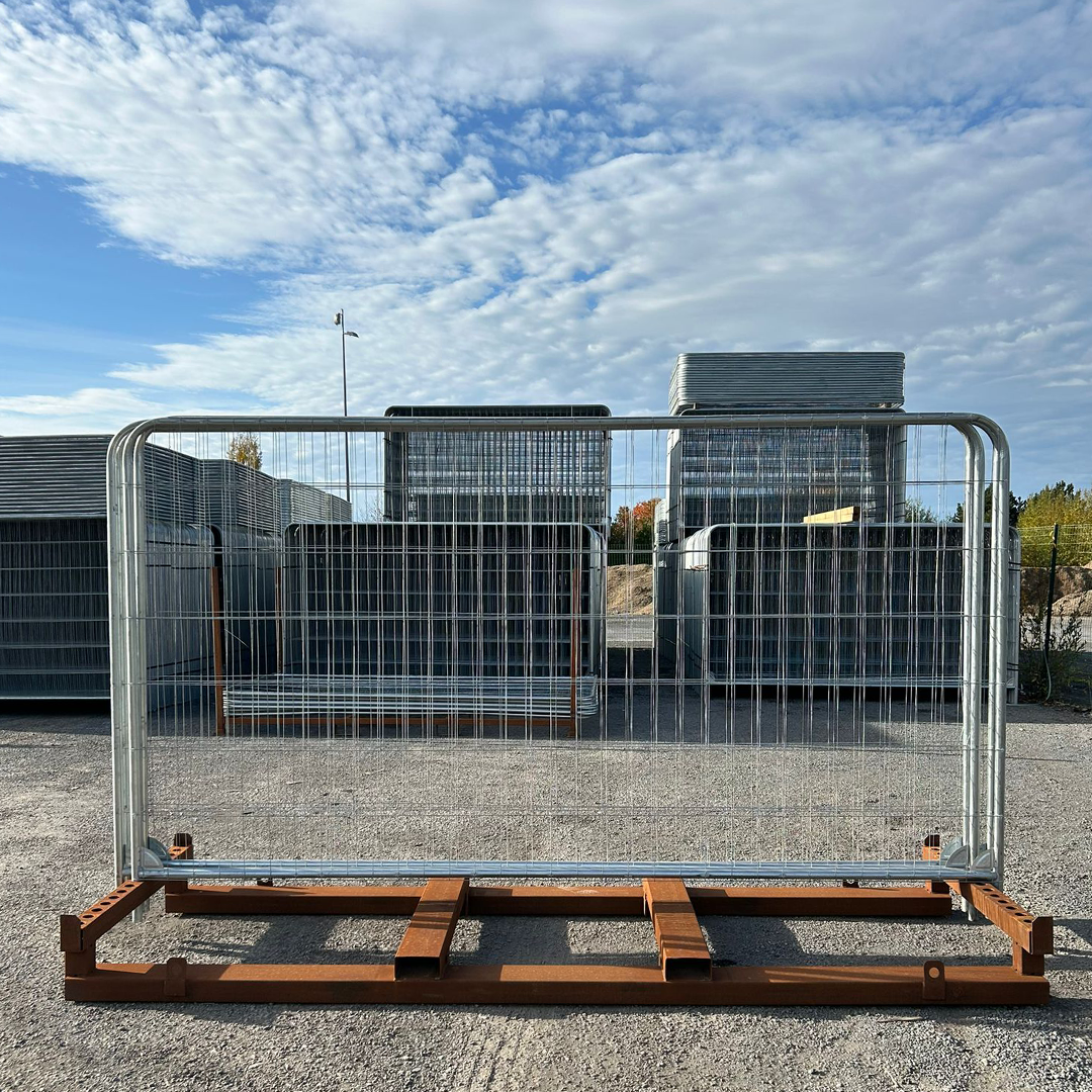 Rack vertical avec clôture - Acier brut